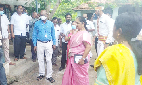 தரங்கம்பாடியில் மாவட்ட கண்காணிப்பு அலுவலர் அரசு பணிகளை ஆய்வு