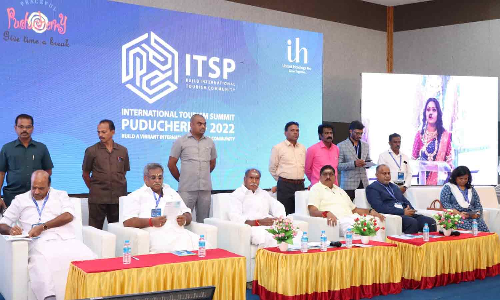 சுற்றுலா பயணிகளை வரவேற்க  புதுவையை அரசு  மாற்றி வருகிறது -முதல்-அமைச்சர் ரங்கசாமி