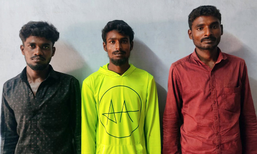 முன்எச்சரிக்கை நடவடிக்கையாக 3 வாலிபர்கள் கைது