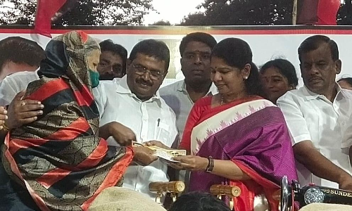 தமிழக மக்களின் உரிமைகளுக்காக தி.மு.க. அரசு போராடும்- கனிமொழி எம்.பி. பேச்சு