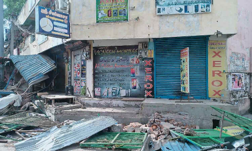 சுதேசி மில் சுற்றுசுவர் ஆக்கிரமிப்பு அகற்றம்