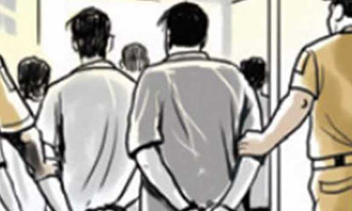 கஞ்சா விற்ற 2 பேர் கைது