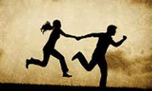 கோவையில் கள்ளக்காதலனுடன் இளம்பெண் ஓட்டம்