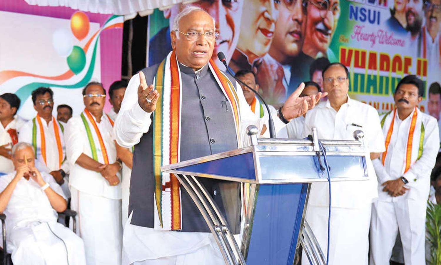 ரப்பர் ஸ்டாம்பாக செயல்பட மாட்டேன்- மல்லிகார்ஜுன கார்கே ரப்பர் ஸ்டாம்பாக செயல்பட மாட்டேன்- மல்லிகார்ஜுன கார்கே