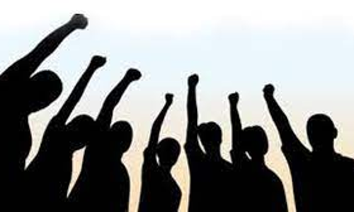 கோரிக்கைகளை வலியுறுத்தி நூதன ஆர்ப்பாட்டம்