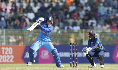 இலங்கையை எளிதில் வென்றது: பெண்கள் ஆசியக் கோப்பையை கைப்பற்றியது இந்தியா