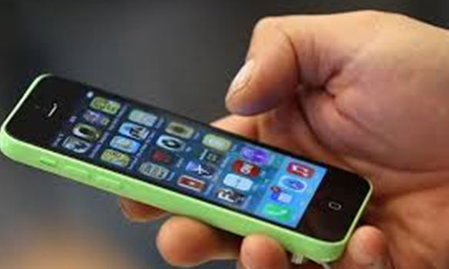 கோவையில் விடாமல் துரத்திய ஆன்லைன் மோசடி கும்பல்- வாலிபரின் படத்தை ஆபாசமாக சித்தரித்து பணம் பறிக்க முயற்சி