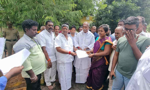 பயனாளிகளுக்கு இலவச மனைப்பட்டா