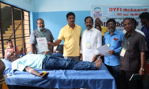 வேலூரில் ரத்ததான முகாம்