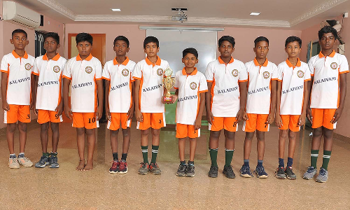 மாவட்ட அளவிலான பேட்மிட்டன் போட்டிகளில் கலைவாணி பள்ளி மாணவர்கள் சாதனை