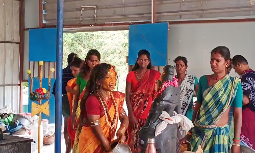 வண்டலூர் அருகே கோவிலை இடிக்க சென்ற போது சாமியாடிய பெண்ணால் பரபரப்பு