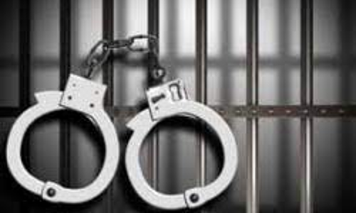 கரூரில் குட்கா விற்ற 3 ேபர் கைது