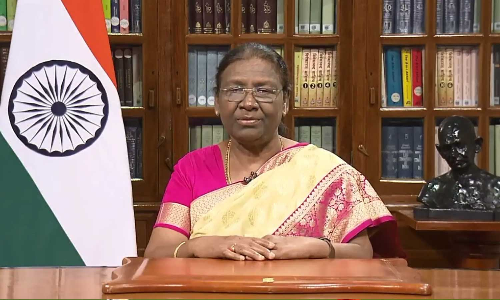 ஜனாதிபதி திரௌபதி முர்மு சிகிச்சை முடிந்து வீடு திரும்பினார்