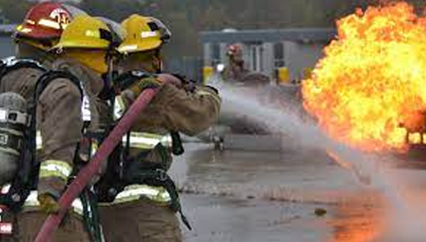 தீபாவளி இனாம் கேட்ட தீயணைப்பு வீரர் சஸ்பெண்டு தீபாவளி இனாம் கேட்ட தீயணைப்பு வீரர் சஸ்பெண்டு