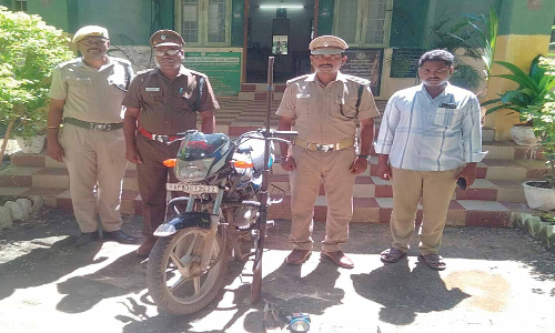 குடியாத்தம் வனப்பகுதியில் வேட்டையாட வந்த ஆந்திர கும்பல்