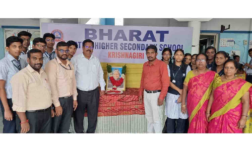 கிருஷ்ணகிரி பாரத் மெட்ரிக் மேல்நிலைப்பள்ளியில்   உலக மாணவர்கள் தின விழா