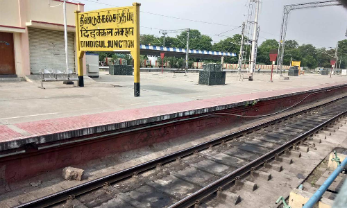 திண்டுக்கல் ரெயில் நிலையத்திற்கு அடிப்படை வசதிகள்  வர்த்தகர் சங்கம் வலியுறுத்தல்