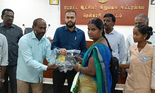 சிறுபான்மையினர் நலத்துறை சார்பில் நலத்திட்ட உதவிகளை வழங்கிய தென்காசி மாவட்ட கலெக்டர் ஆகாஷ்