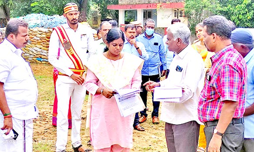 கொள்ளிடம் கரையோர பகுதிகளில் முன்னெச்சரிக்கை நடவடிக்கை குறித்து கலெக்டர் ஆய்வு