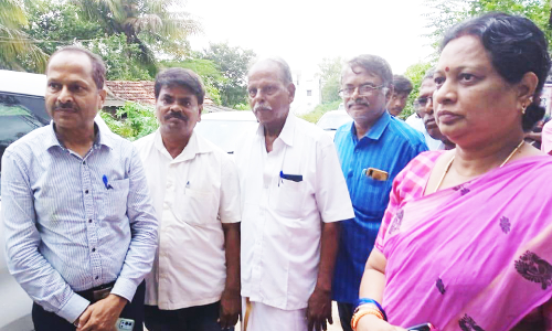 ஜல் ஜீவன் மிஷன் திட்டம் குறித்து டெல்லி அதிகாரிகள் வீடு வீடாக ஆய்வு