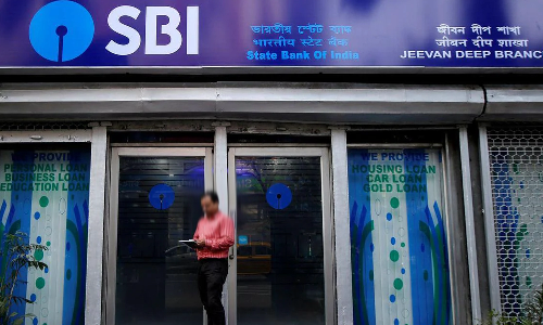 ரூ.10 கோடிக்கு மேற்பட்ட சேமிப்பு கணக்கு டெபாசிட்டுக்கு வட்டி உயர்வு: பாரத ஸ்டேட் வங்கி அறிவிப்பு