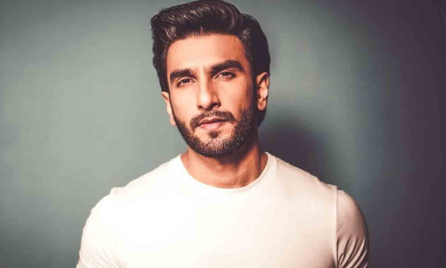 மீண்டும் சர்ச்சையில் ரன்வீர் சிங்.. கொந்தளிக்கும் ரசிகர்கள்