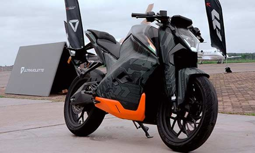 307கிமீ ரேன்ஜ் வழங்கும் அல்ட்ராவைலட் F77 - இந்திய முன்பதிவு விவரம் அறிவிப்பு