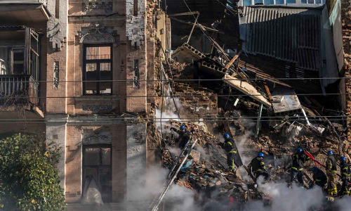 உக்ரைனில் தீவிரமடையும் போர்... இந்தியர்கள் அவசரமாக வெளியேற அறிவுறுத்தல்