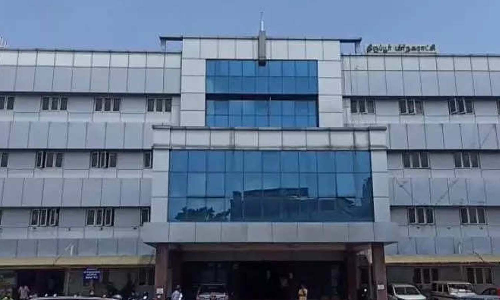 ஒப்பந்த தூய்மைப்பணியாளர்களுக்கு தீபாவளி போனஸ் விவகாரம் -  தேசிய தாழ்த்தப்பட்டோர் ஆணையம் திருப்பூர் மாநகராட்சி ஆணையருக்கு நோட்டீஸ்