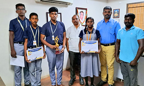 தென்காசி மாவட்ட விளையாட்டு போட்டியில்  எம்.கே.வி.கே. பள்ளி சாதனை