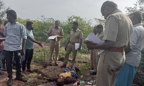 வேடசந்தூரில் கழுத்தை அறுத்து வாலிபர் படுகொலை- கள்ளக்காதல் பிரச்சினையா?