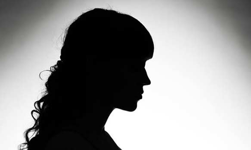 கோவையில் கல்லூரி மாணவி மீது தாக்குதல்