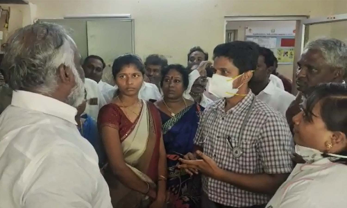 ஆரணி அரசு ஆரம்ப சுகாதார நிலையத்தில் பாம்பு கடிக்கு மருந்து இருப்பு உள்ளதா? துரை சந்திரசேகர் எம்.எல்.ஏ. ஆய்வு