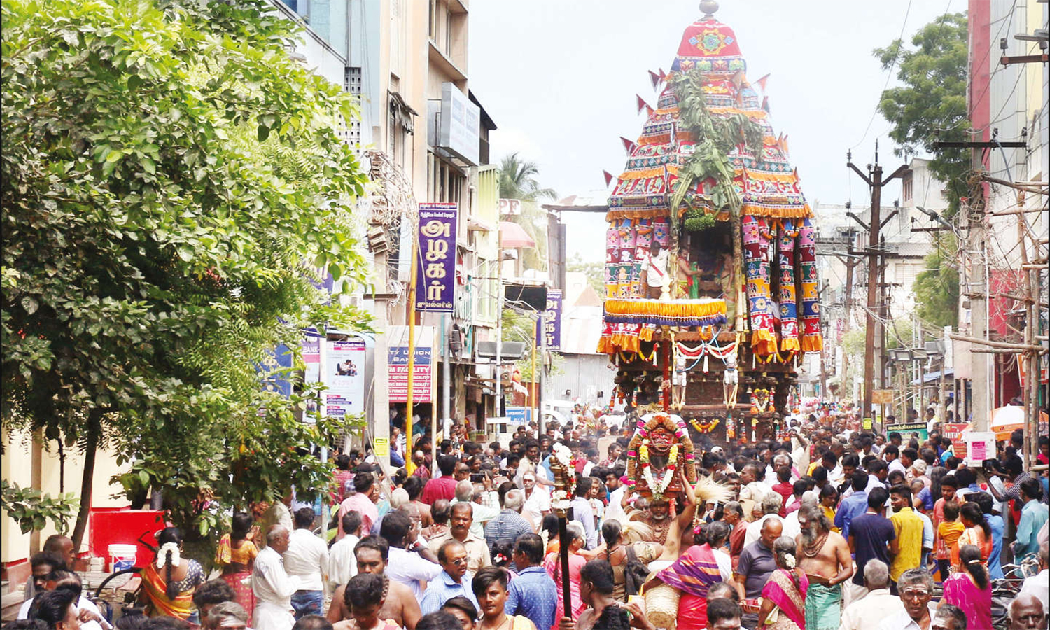 தூத்துக்குடி சங்கரராமேசுவரர் கோவில் ஐப்பசி திருக்கல்யாண திருவிழா தேரோட்டம் தூத்துக்குடி சங்கரராமேசுவரர் கோவில் ஐப்பசி திருக்கல்யாண திருவிழா தேரோட்டம்