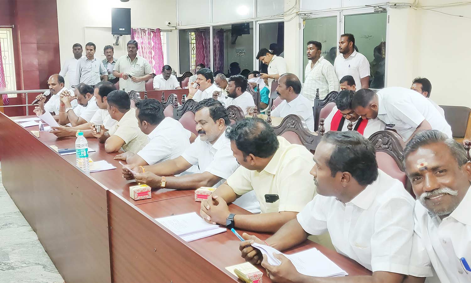 தேனி நகர் மன்ற கூட்டம் தேனி நகர் மன்ற கூட்டம்