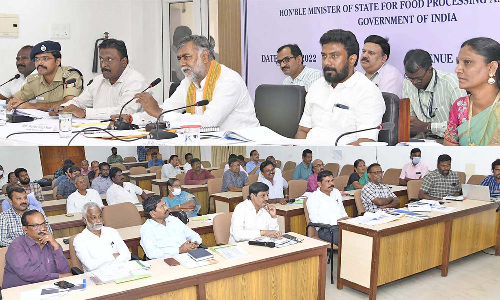 தேனி மாவட்டத்தில் ஜல் ஜீவன் மிஷன் திட்டப்பணிகள் குறித்து மத்திய இணை மந்திரி ஆய்வு