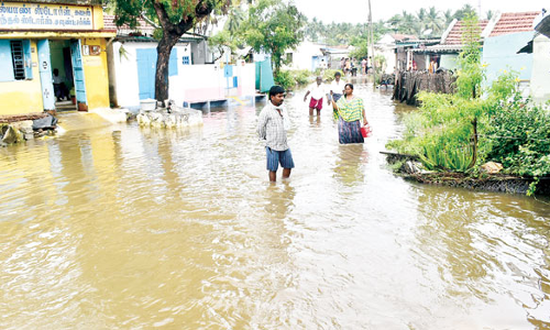 தொடரும் கனமழை- ஈரோட்டில் 100 வீடுகளில் மழை வெள்ளம் புகுந்தது
