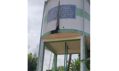 மீஞ்சூர் அருகே பழுதடைந்த குடிநீர் தொட்டியை இடிக்க வேண்டும்- பொதுமக்கள் கோரிக்கை