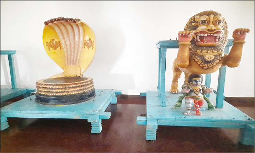 பிரம்மோற்சவ விழா: கன்னியாகுமரி வெங்கடாசலபதி கோவிலுக்கு மேலும் 2 வாகனங்கள் வந்தன