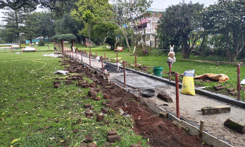 கோத்தகிரி நேரு பூங்காவில் நடைபாதை அமைக்கும் பணி தீவிரம்