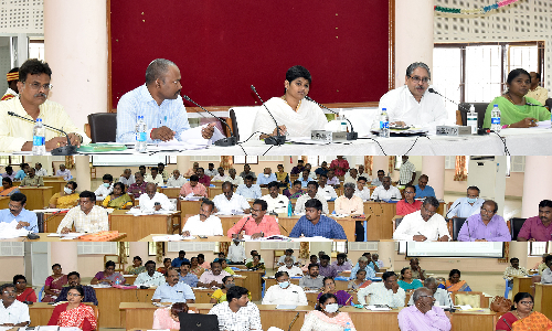 வளர்ச்சித் திட்ட பணிகள்  நேரில் ஆய்வு