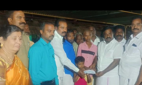 இடி தாக்கி இறந்தவர் குடும்பத்திற்கு அரசு நிவாரண உதவி