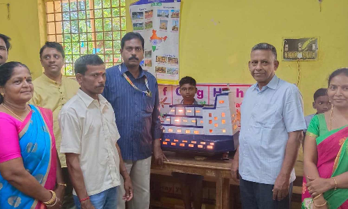 அரசு பள்ளியில் அறிவியல் கண்காட்சி