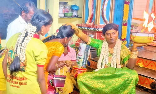 புளியங்குடி  பவானி அம்மன் கோவிலில் ஐப்பசி மாத பெரும் பூஜை