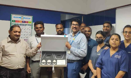 செயற்கை முழுவாய் பல் செட் பொருத்தும் சேவை