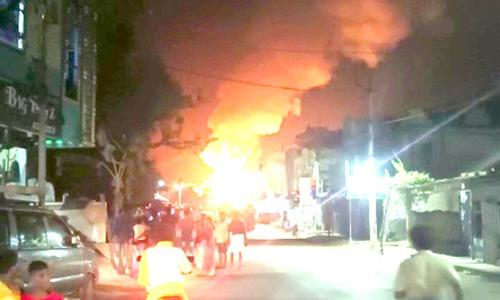 சித்தூர், விஜயவாடாவில் தீபாவளி பட்டாசு கடை தீ விபத்தில் 2 பேர் பலி