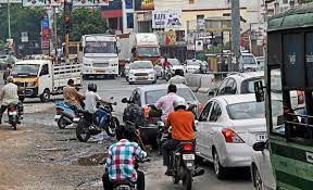 மண்மங்கலம் பகுதியில் மேம்பாலம் அமைக்க கோரிக்கை மண்மங்கலம் பகுதியில் மேம்பாலம் அமைக்க கோரிக்கை