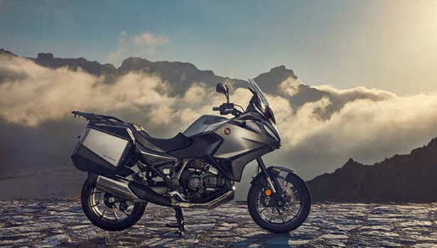 புதிய ஸ்போர்ட் டூரர் மோட்டார்சைக்கிளை அறிமுகம் செய்த ஹோண்டா புதிய ஸ்போர்ட் டூரர் மோட்டார்சைக்கிளை அறிமுகம் செய்த ஹோண்டா