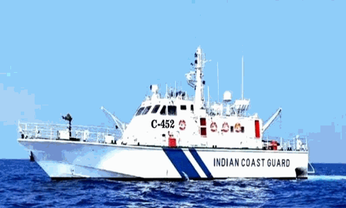 மீனவர்கள் மீது துப்பாக்கி சூடு: இந்திய கப்பல் படையை கண்டித்து பரபரப்பு சுவரொட்டி