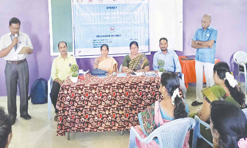 ஆசிரியர்களுக்கு புத்தாக்க பயிற்சி